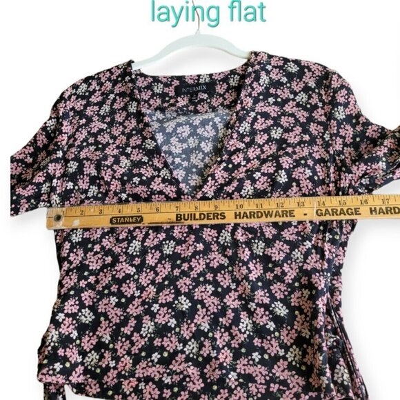 INTERMIX 100% Silk Floral Blouse Black V-Neck P/S - Picture 11 of 14
